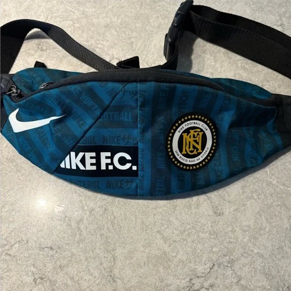 Nike F.C. Football Club Fanny Pack Teal Blue Waist Bag Streetwear Vintage